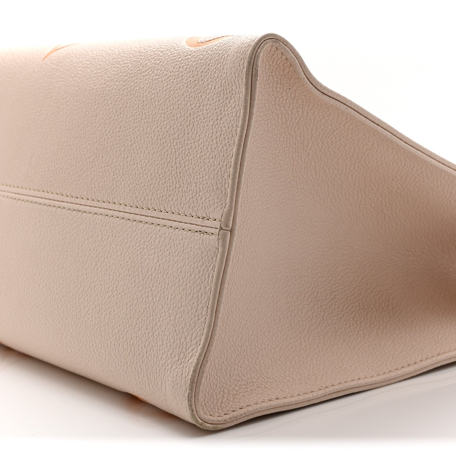 Louis Vuitton Empreinte Monogram Giant By The Pool Onthego MM Cream Saffron 9 of 9