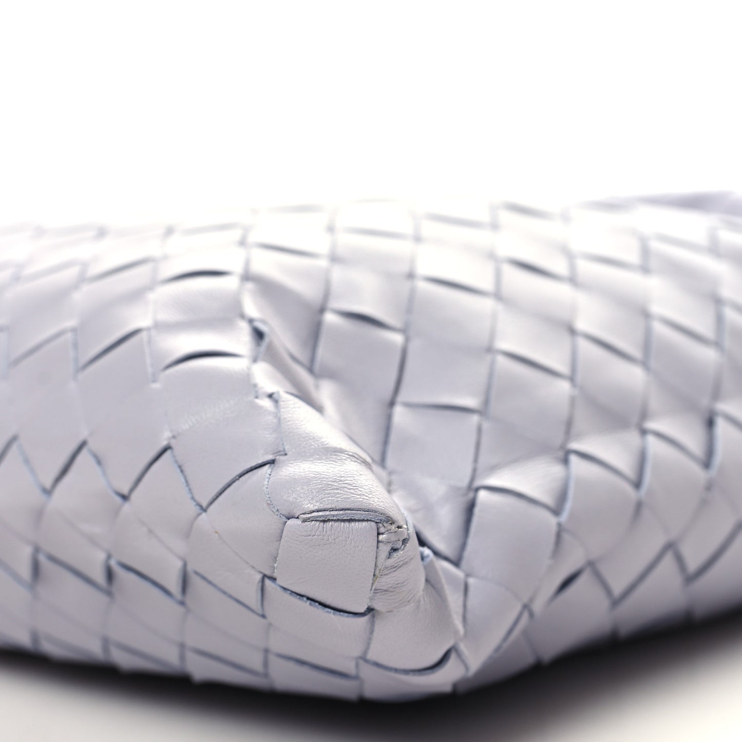 Calfskin Intrecciato Small Hop Oyster Lilac