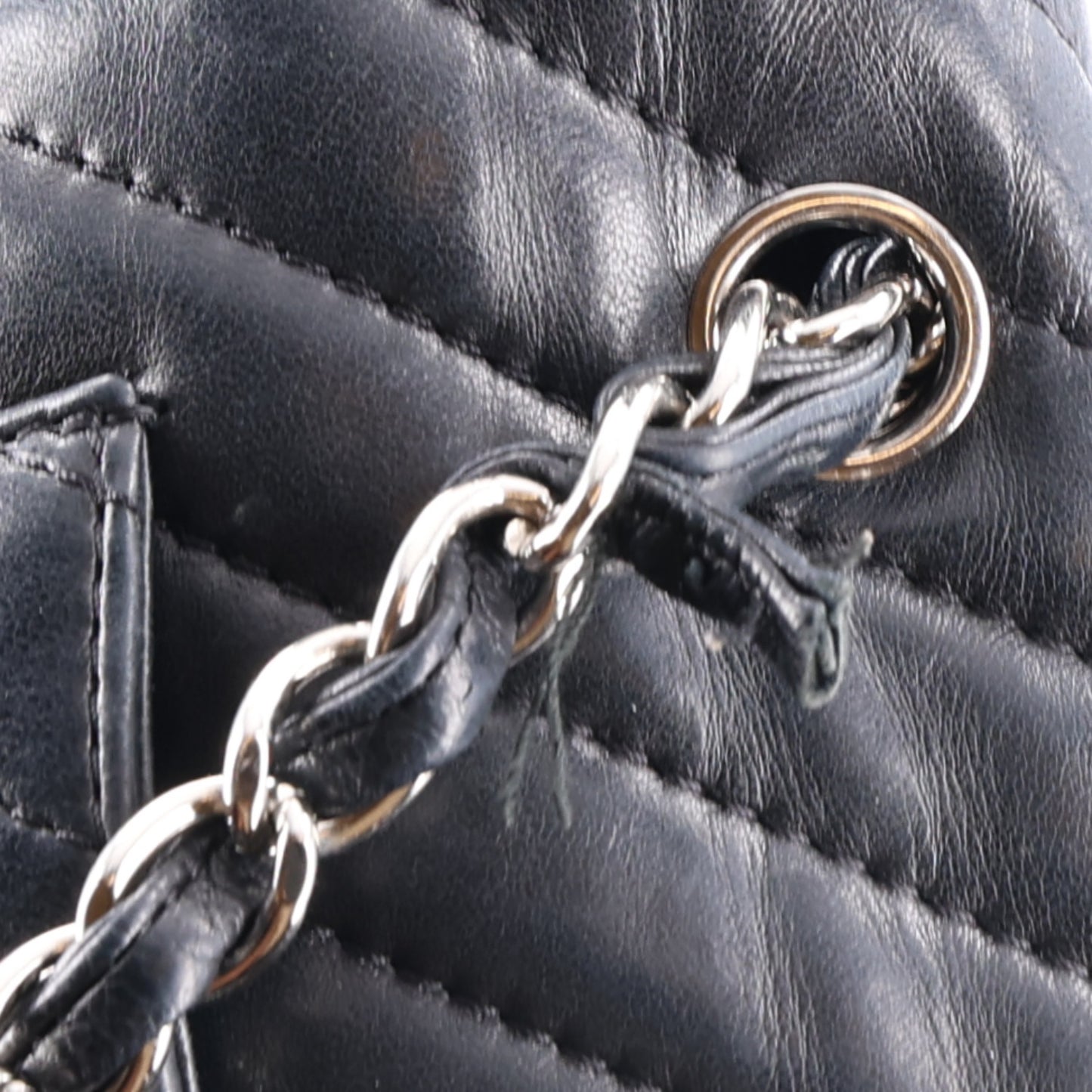 Lambskin Chevron Quilted Jumbo Single Flap Black