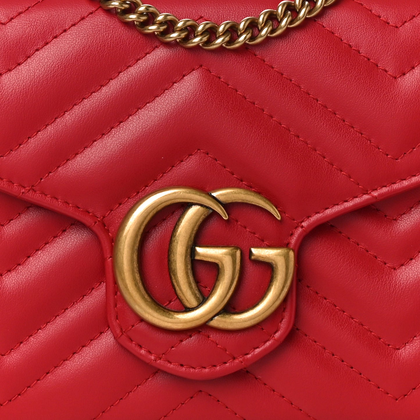 Calfskin Matelasse GG Marmont Chain Wallet Hibiscus Red