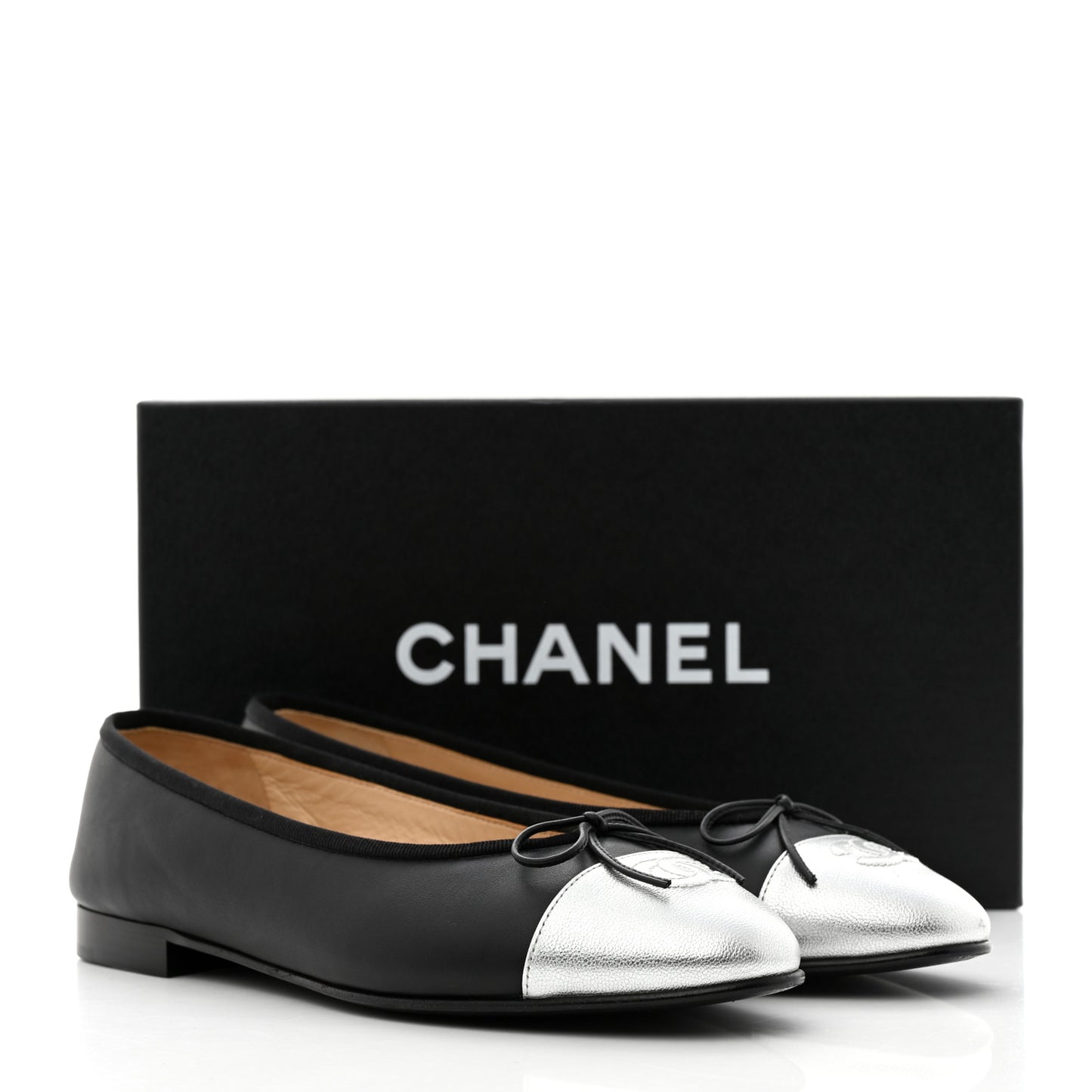 Calfskin Metallic Goatskin CC Cap Toe Ballerina Flats 39 Black Silver