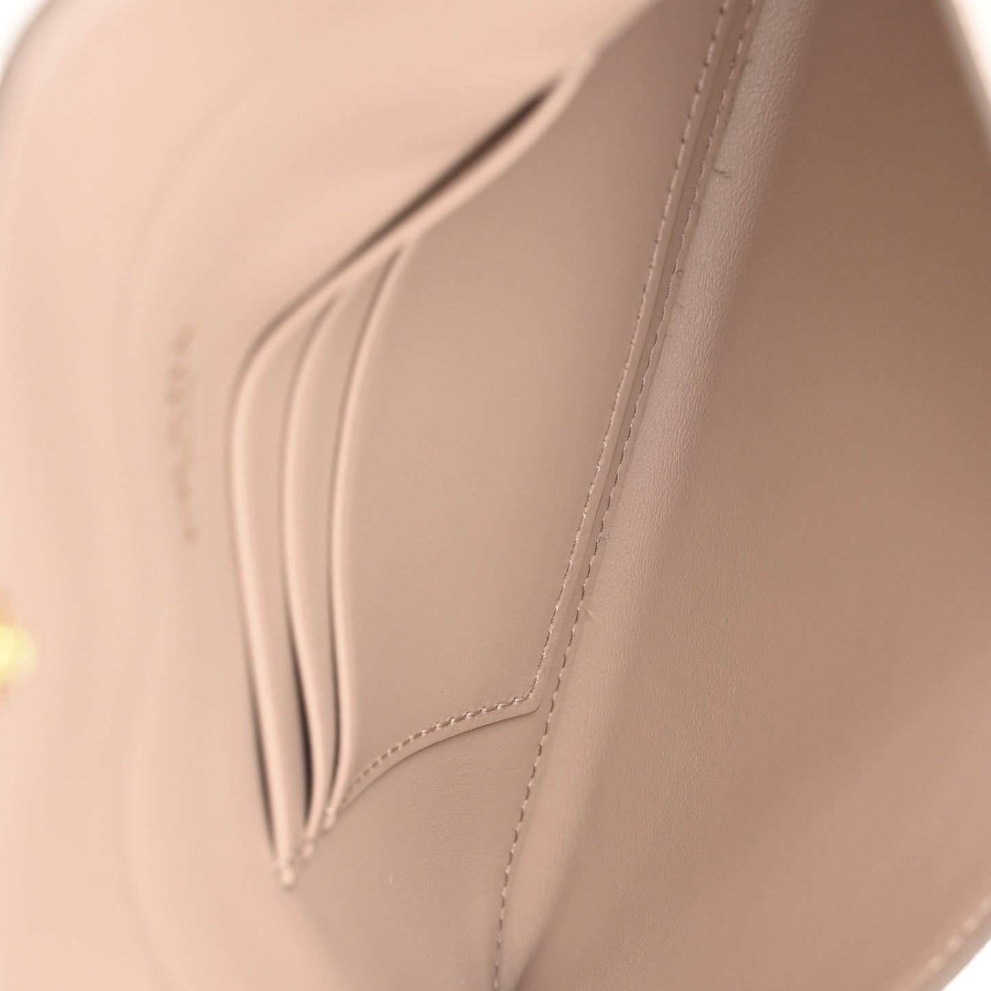 Vitello Move Envelope Wallet Cipria