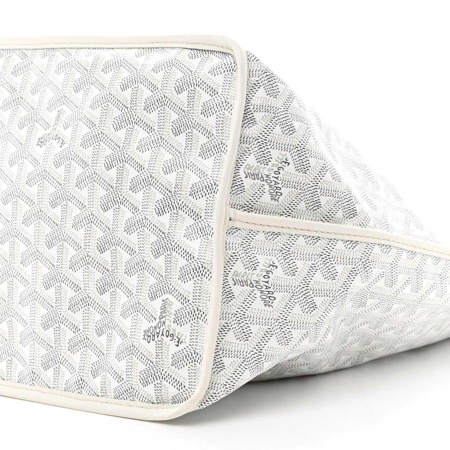 X PEANUTS Goyardine Reversible Anjou GM White