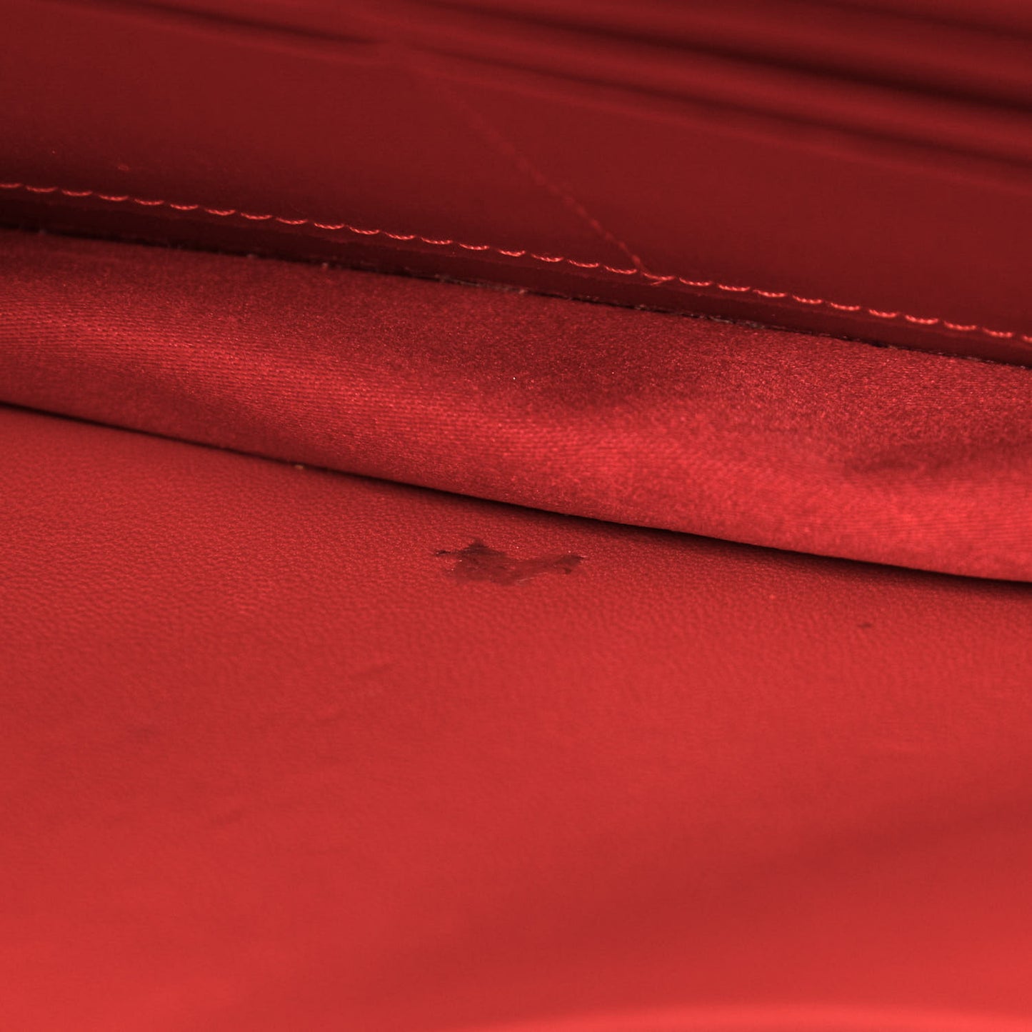 Lambskin Camellia Embossed Wallet On Chain WOC Red