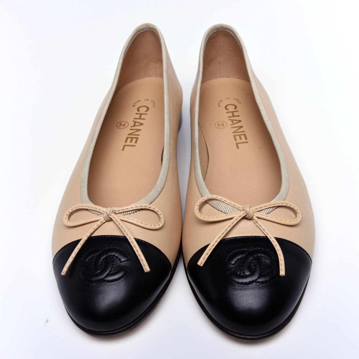 Lambskin CC Cap Toe Ballerina Flats 38 Beige Black