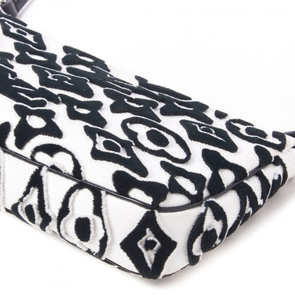 Louis Vuitton X UF Tufted Monogram Pochette Accessories White Black 4 of 7