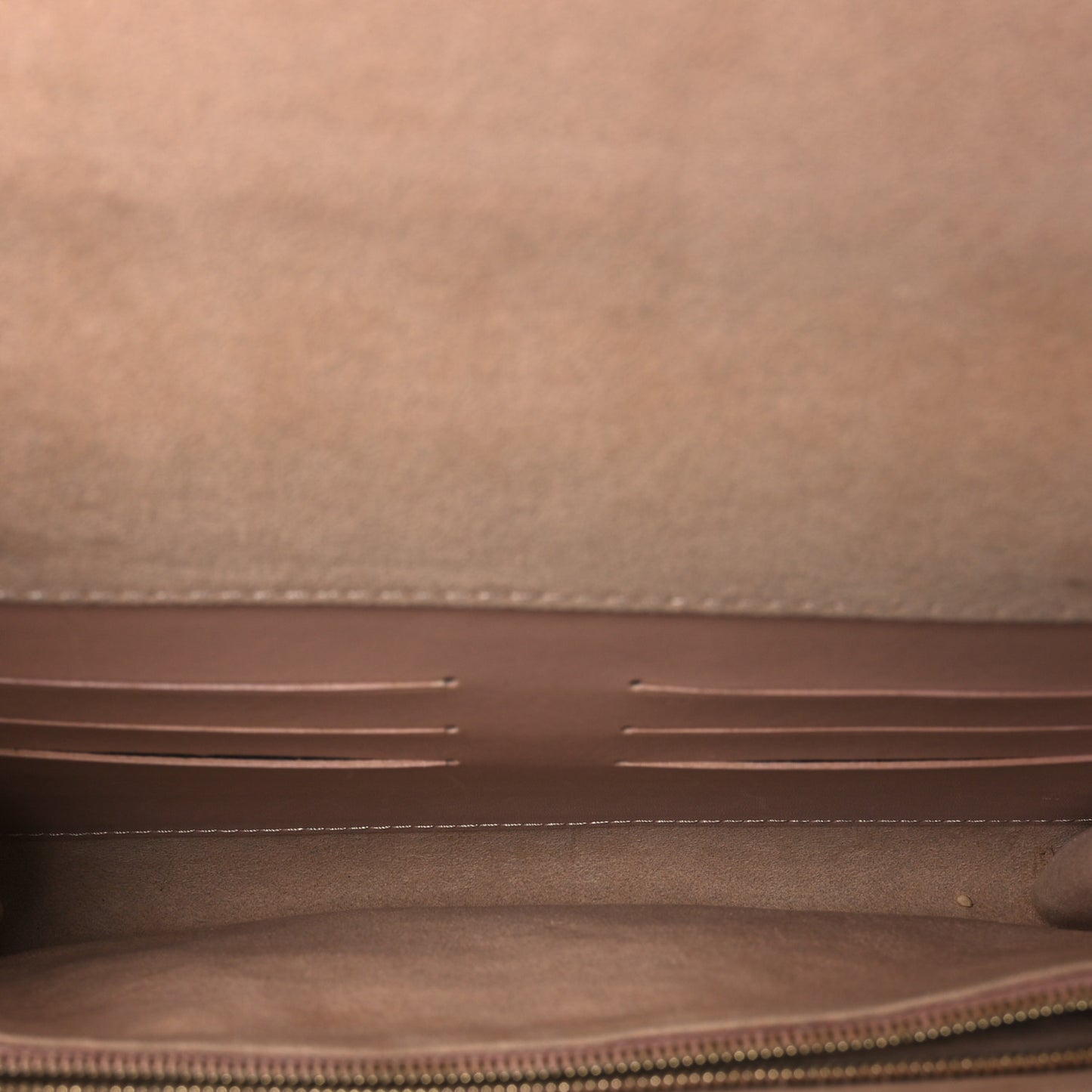 Calfskin Chain Louise GM Nude