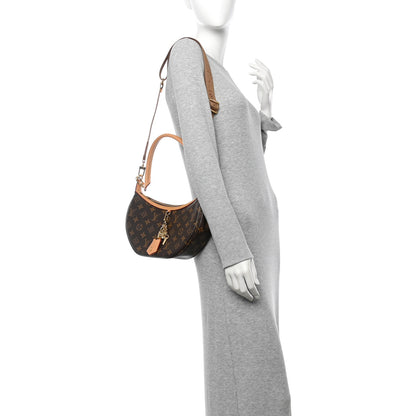 Louis Vuitton Monogram Looping 2 of 9