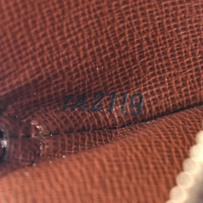 Louis Vuitton Monogram Round Coin Purse 6 of 6