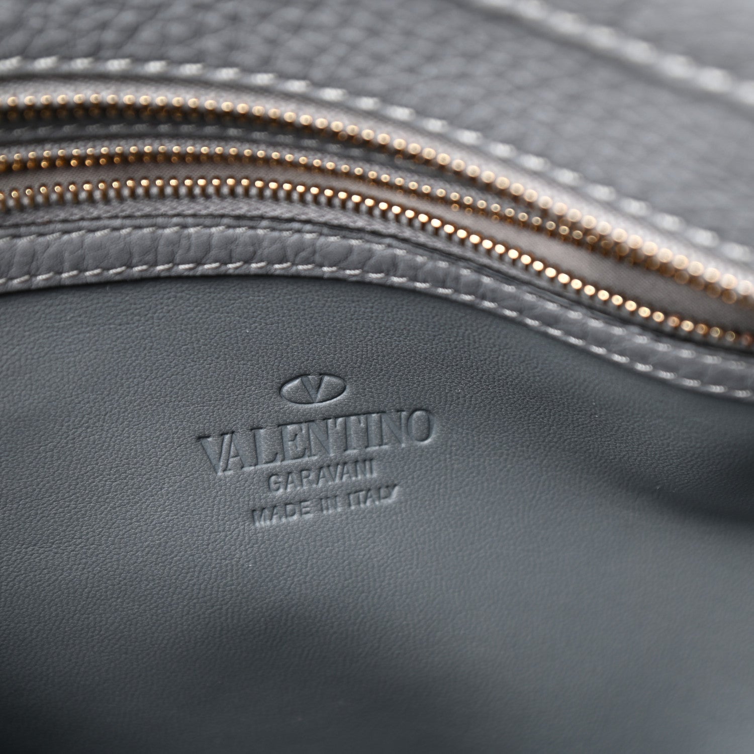 Valentino Garavani Grained Calfskin Small To Be Cool Tote Grigio Perla 7 of 10