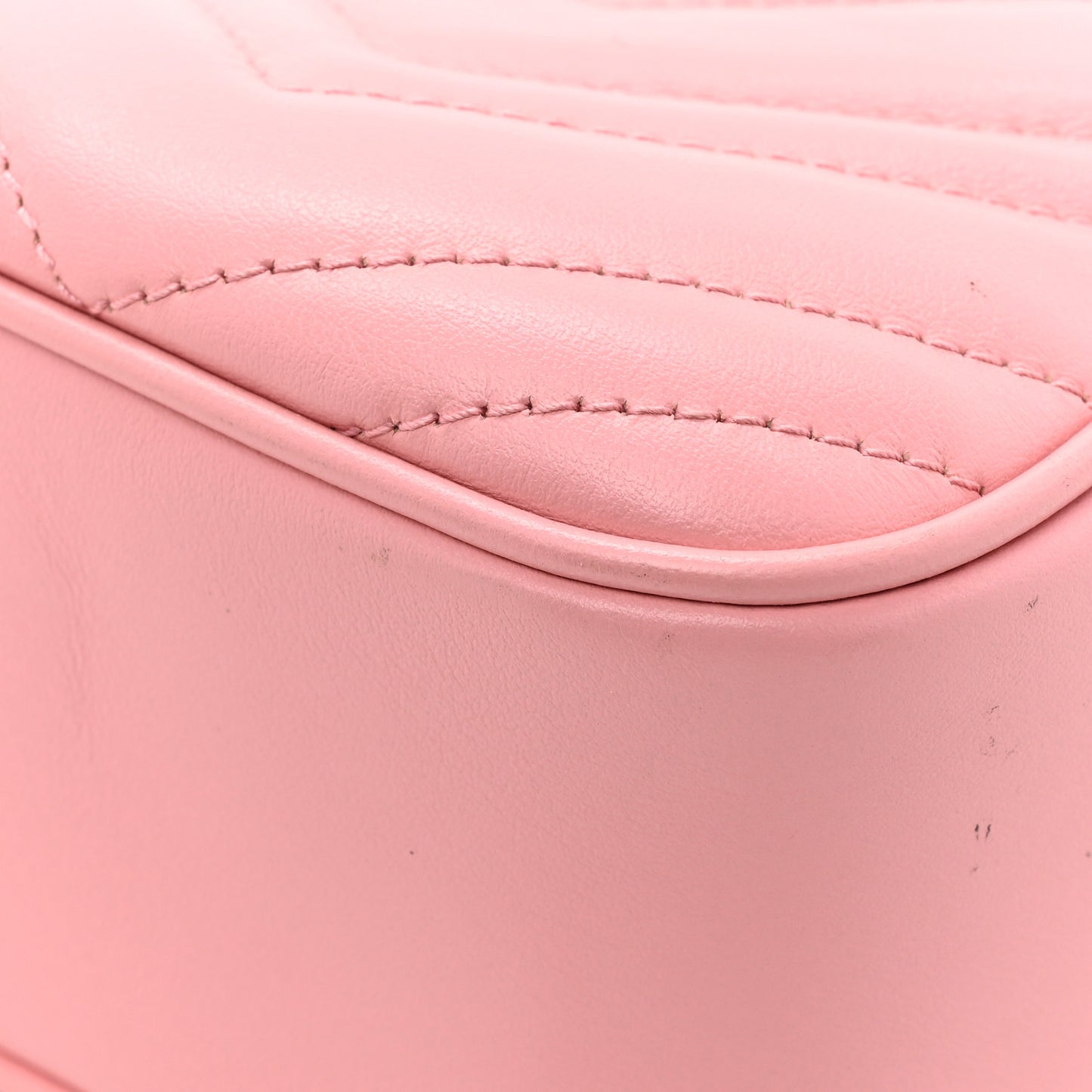 Calfskin Matelasse Small GG Marmont Chain Shoulder Bag Wild Rose