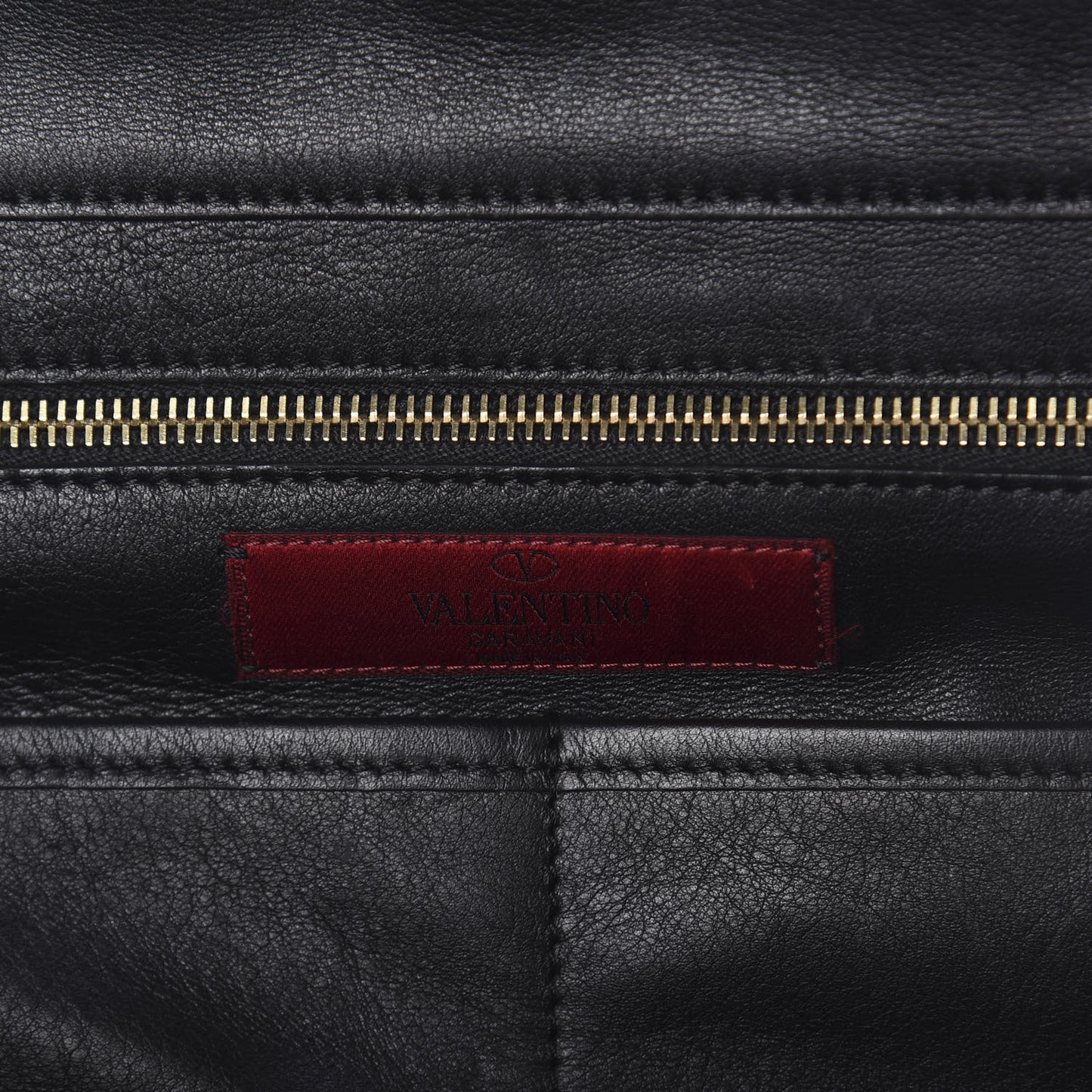 Vitello Medium Rockstud Tote Black