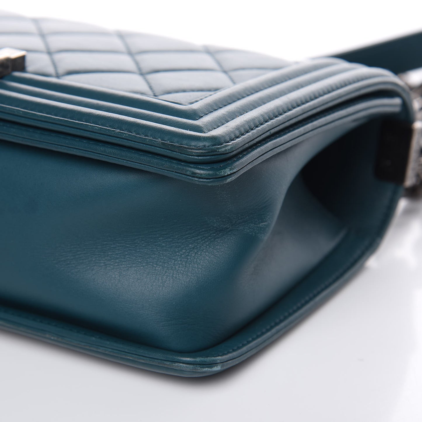 Lambskin Quilted Medium Boy Flap Dark Green