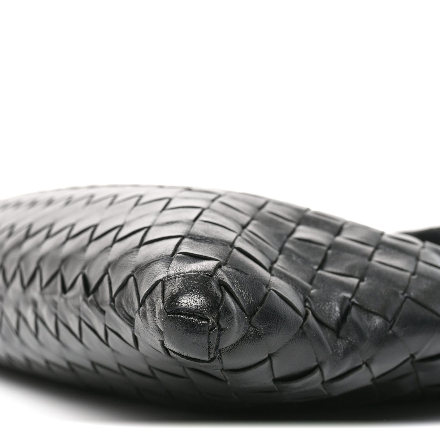 Calfskin Intrecciato Small Hop Black