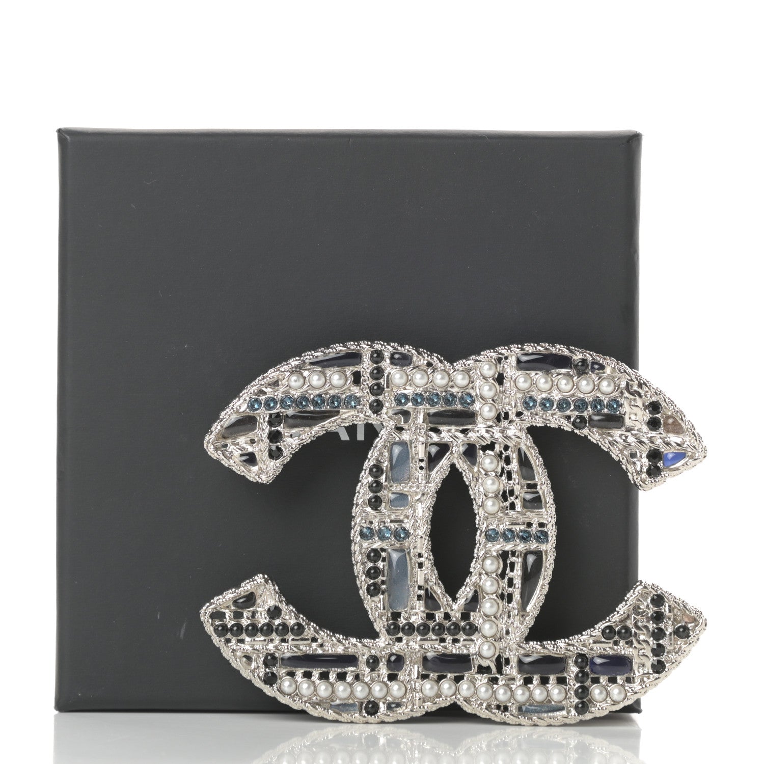 Chanel Crystal Pearl CC Tweed Brooch Blue White Pearly White 5 of 5