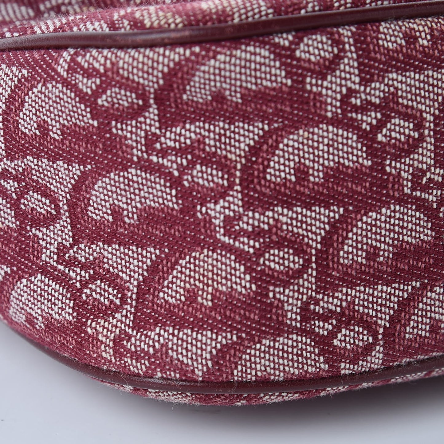 Monogram Messenger Bordeaux