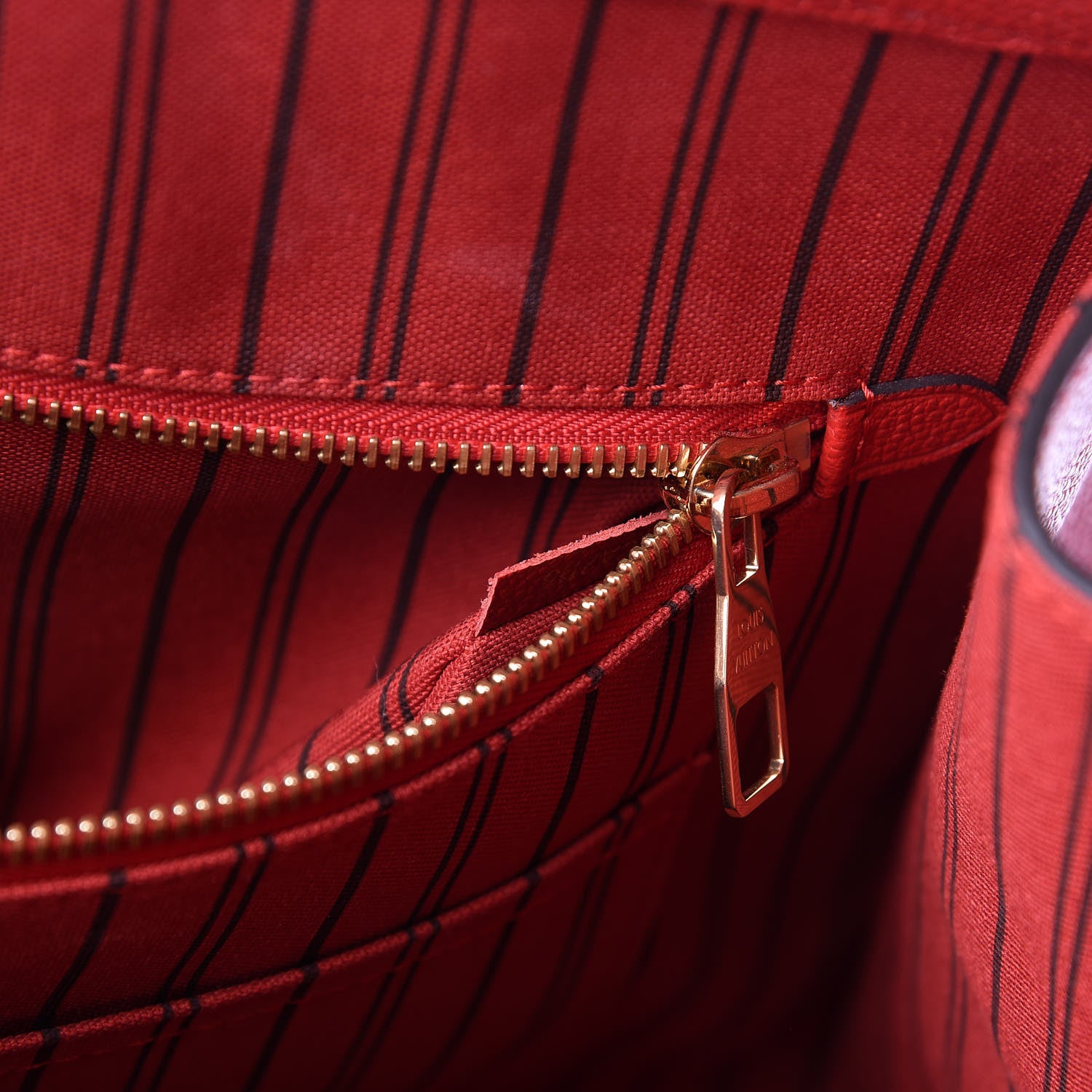 Louis Vuitton Empreinte Pont Neuf GM Cherry 7 of 10