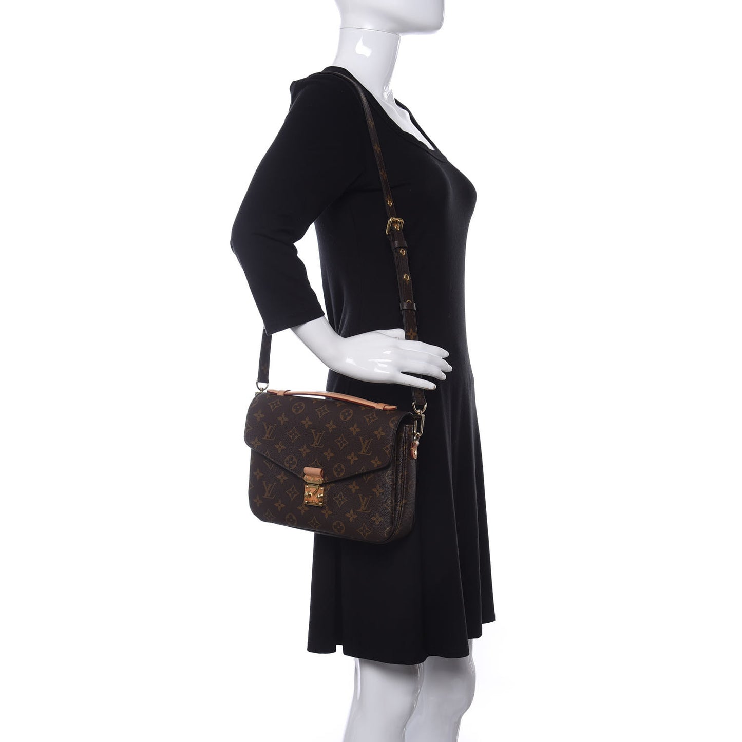 Monogram Pochette Metis