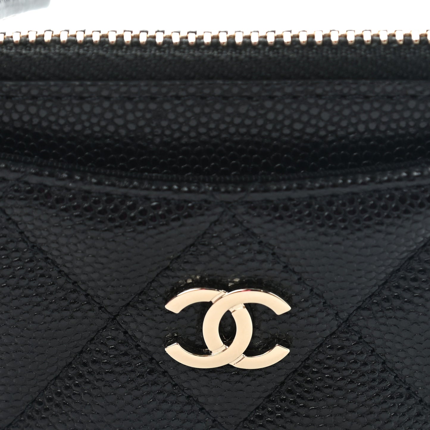 Caviar Quilted CC Zip Card Holder Black