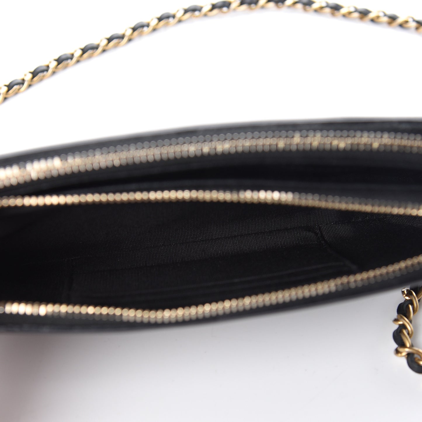 Caviar Quilted CC Filigree Clutch With Chain Black