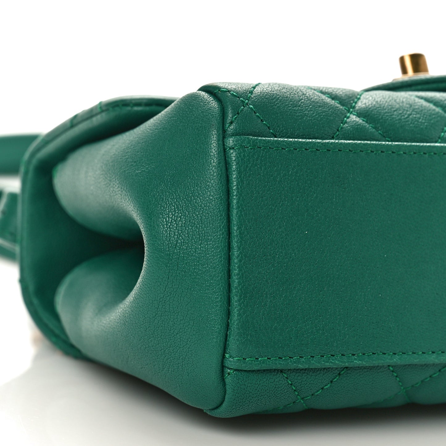 Shiny Sheepskin Quilted Mini Trapezio Flap Green