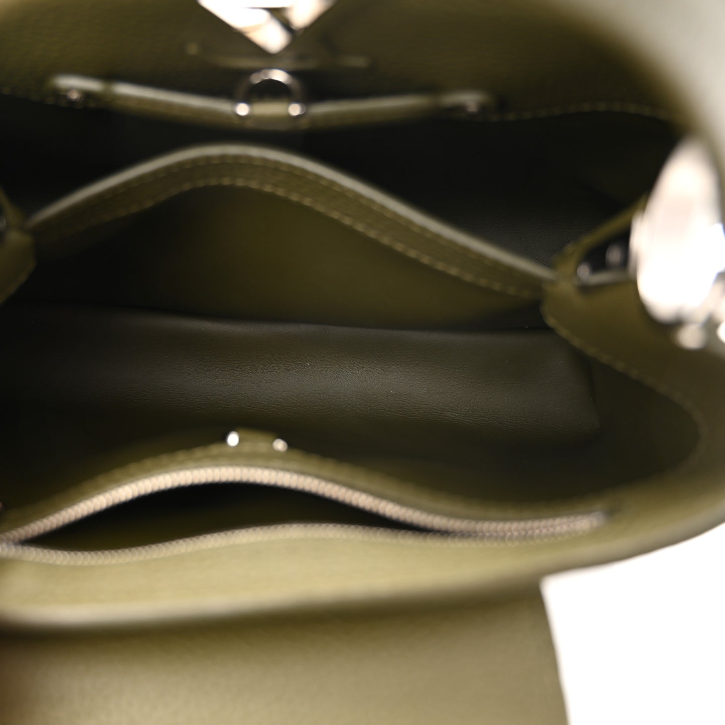 Taurillon Capucines BB Khaki