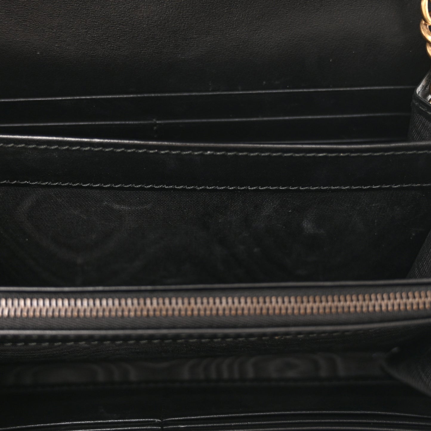 Calfskin Matelasse GG Marmont Chain Wallet Black