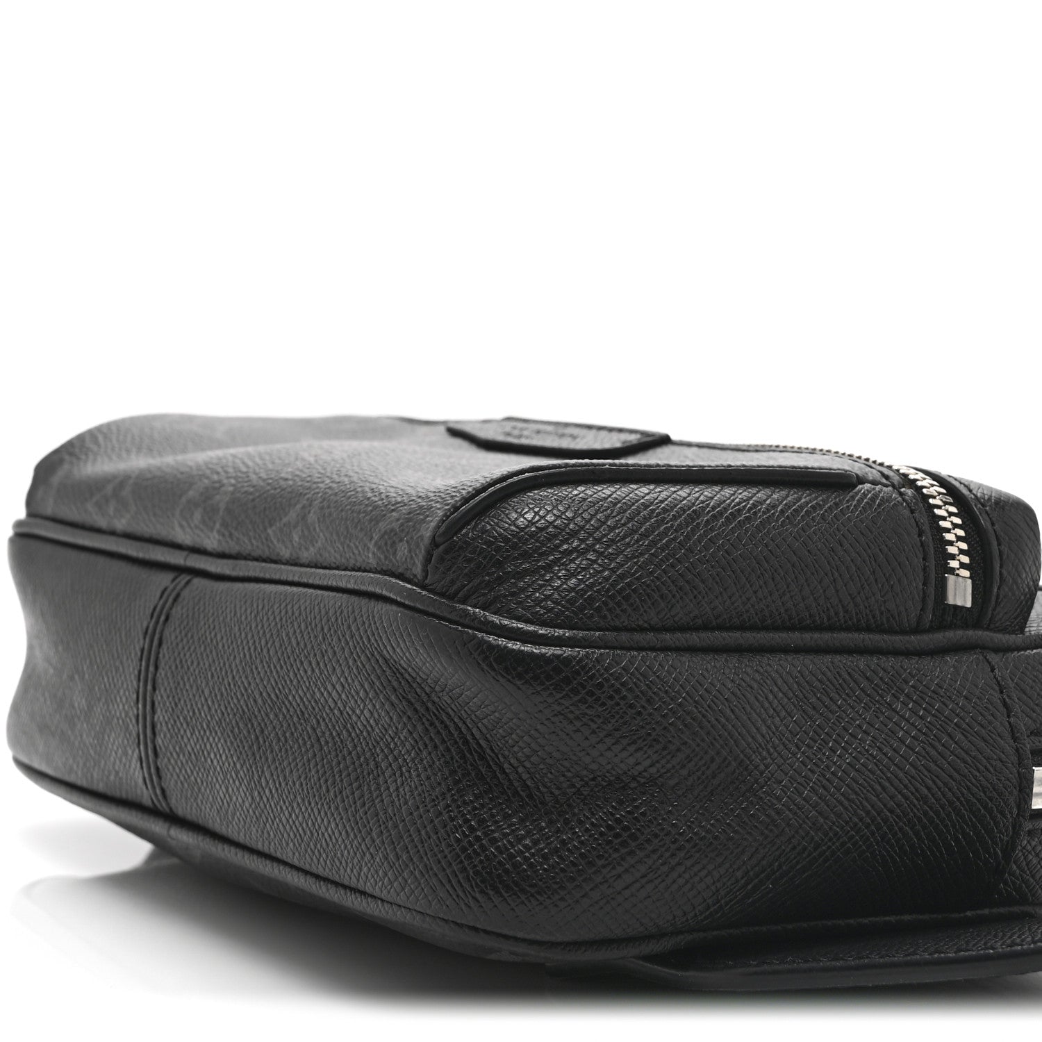 Louis Vuitton Taiga Monogram Outdoor Bumbag Black 1860577