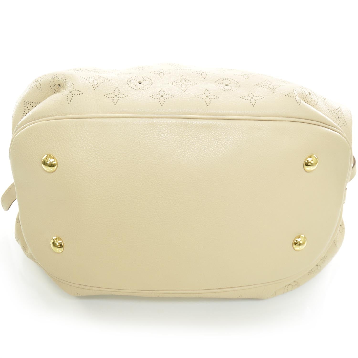 Louis Vuitton Mahina L Coquille 4 of 8