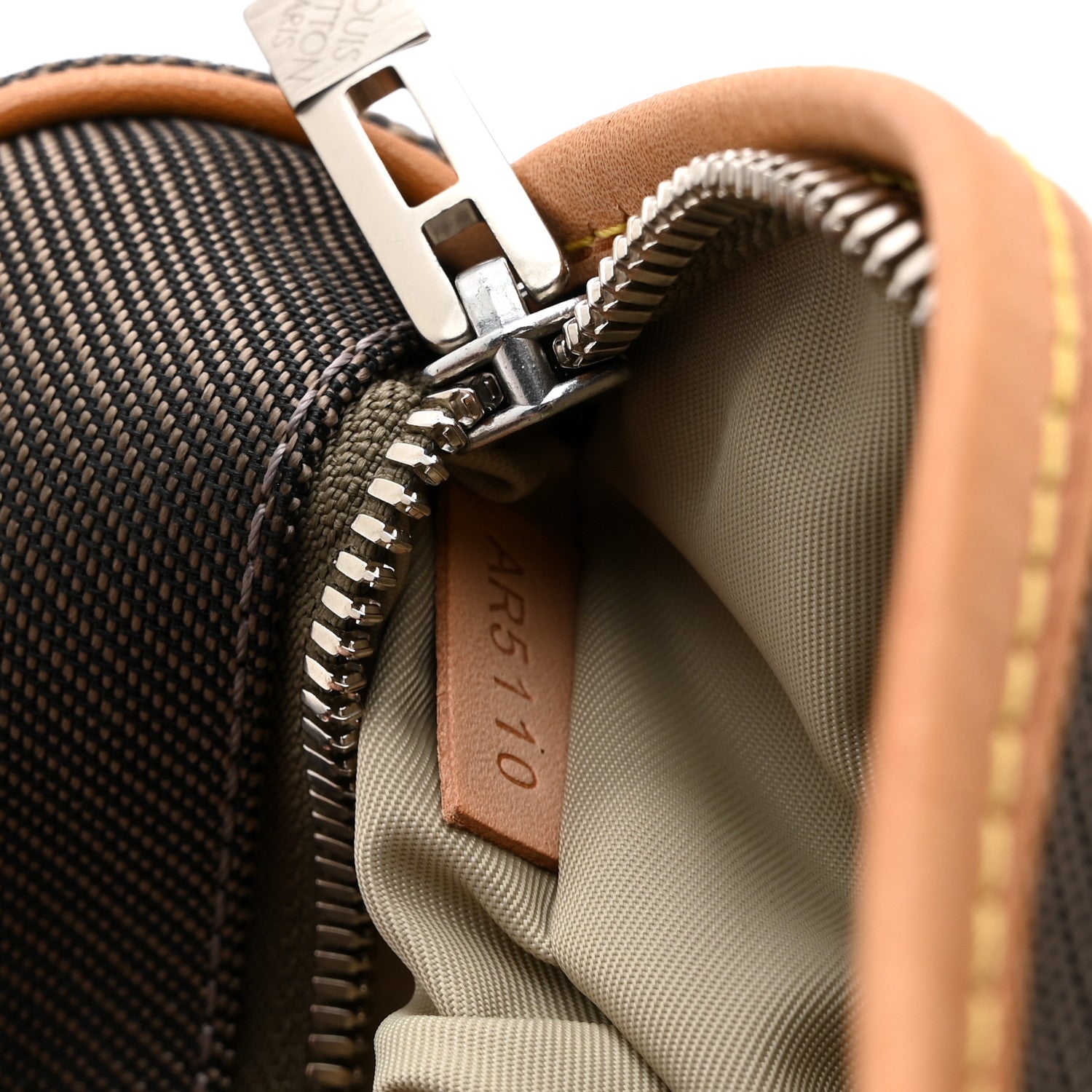 Louis Vuitton Damier Geant Acrobat Terre 7 of 9