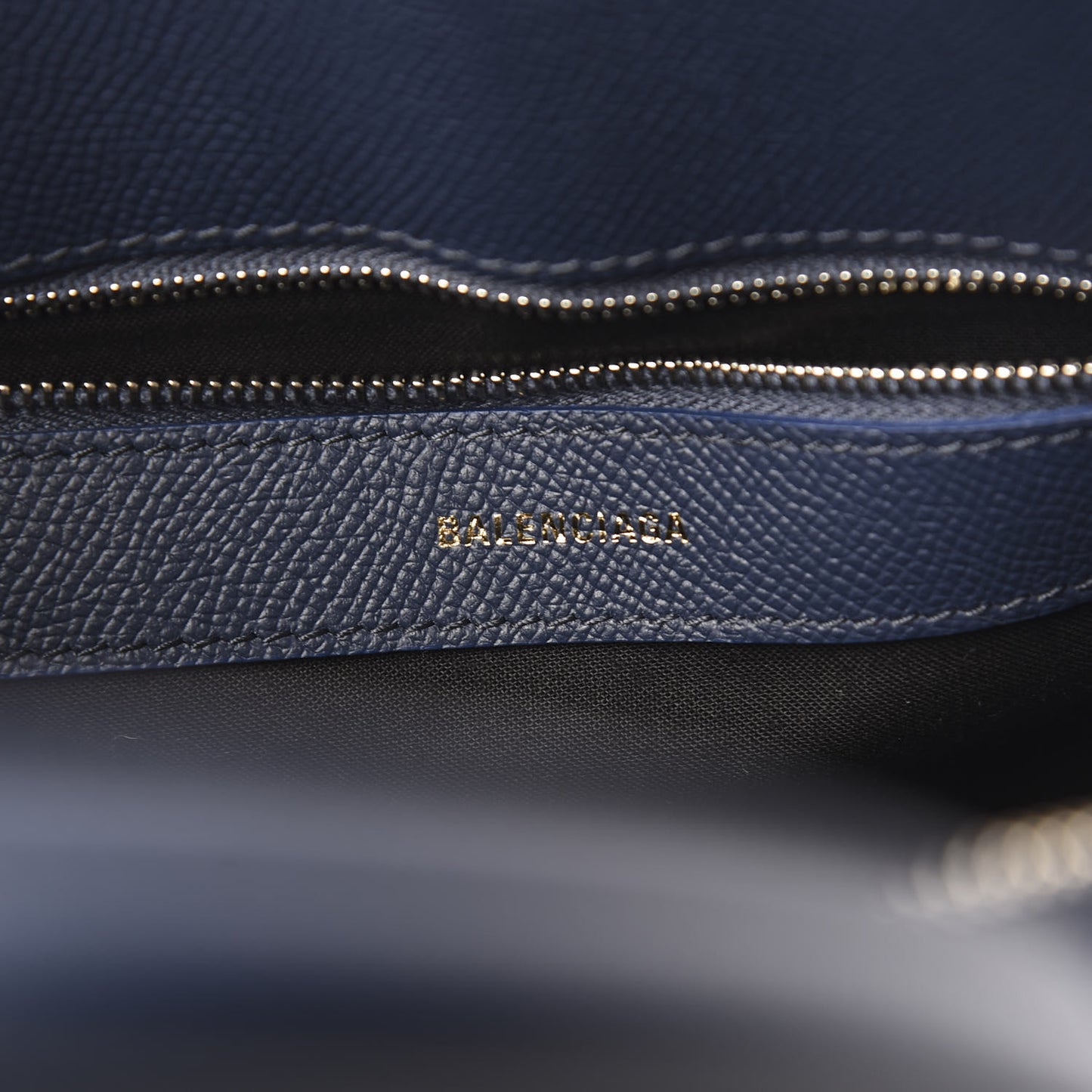 Signature Grained Calfskin Logo S Ville Top Handle Bag Bleu Canopee White