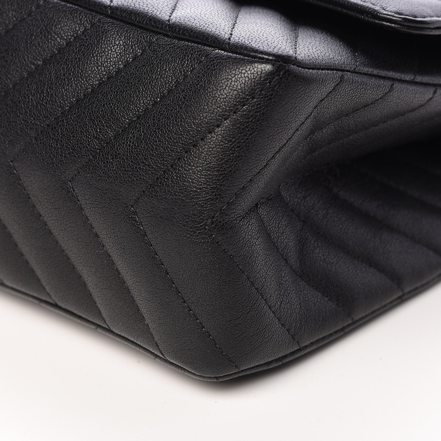 Chanel Sheepskin Chevron Quilted 2.55 Reissue 226 Flap So Black 10 of 14
