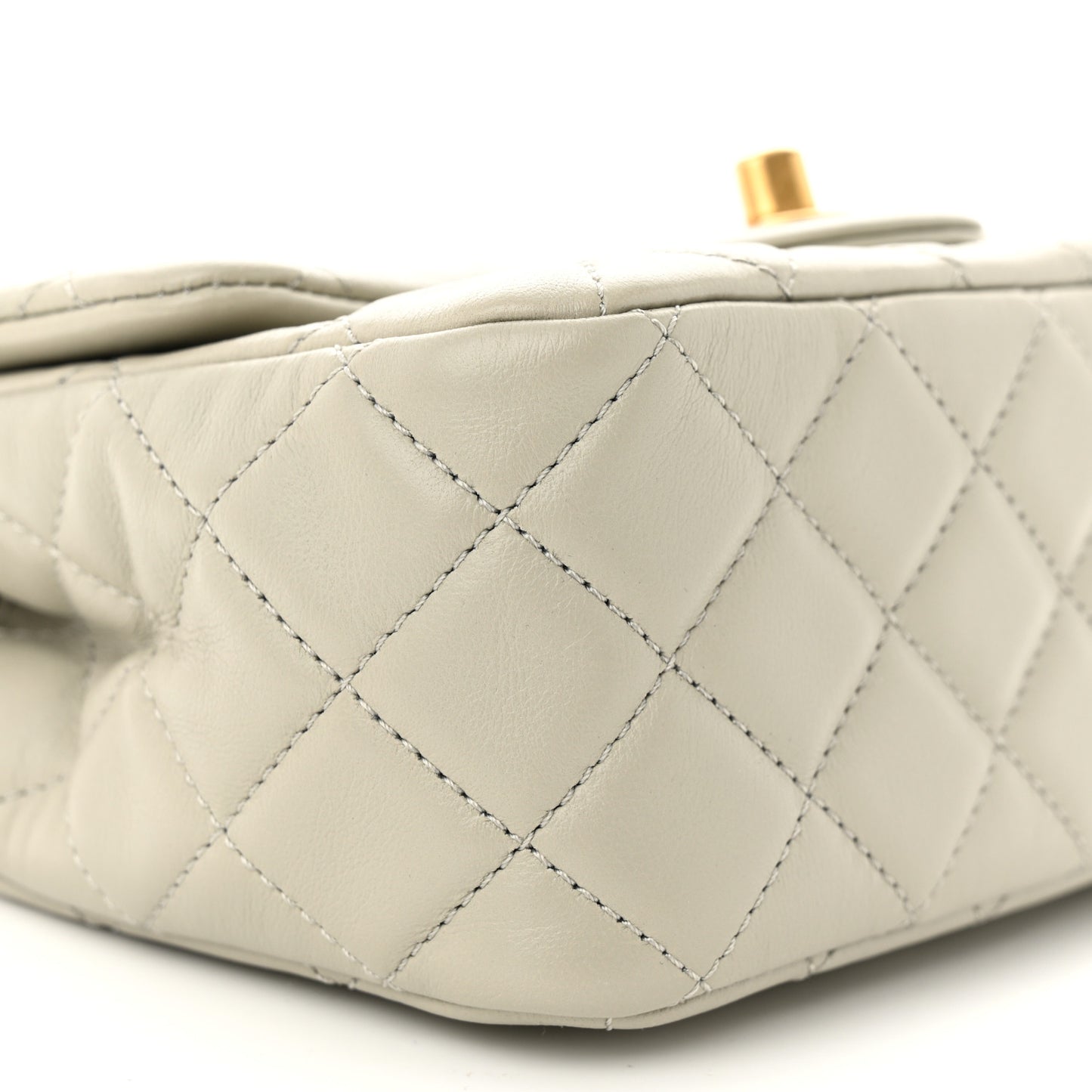 Lambskin Quilted Mini Pearl Crush Flap Light Grey
