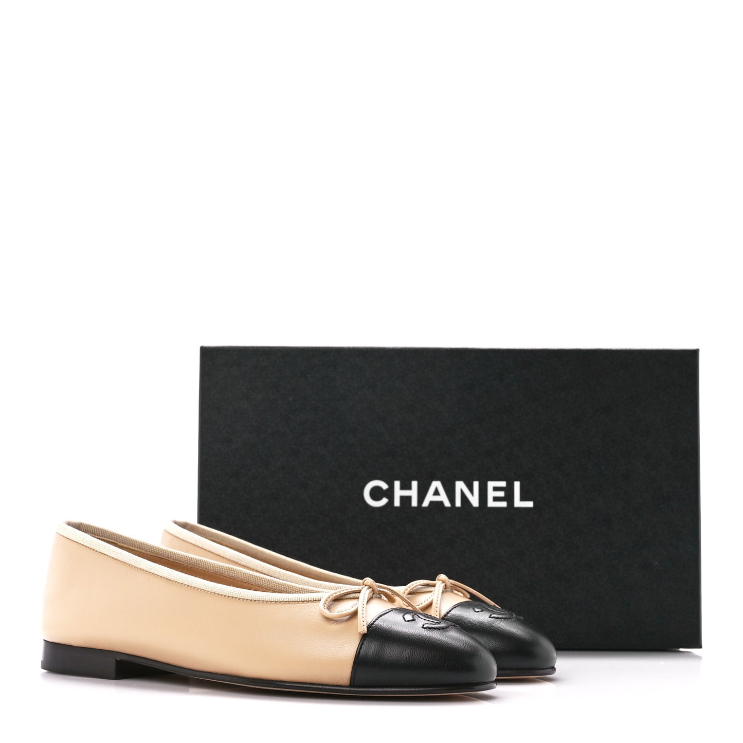 Lambskin Cap Toe CC Ballerina Flats 36 Beige Black