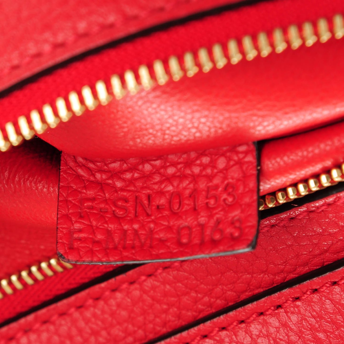 Drummed Calfskin Suede Small Trapeze Coquelicot