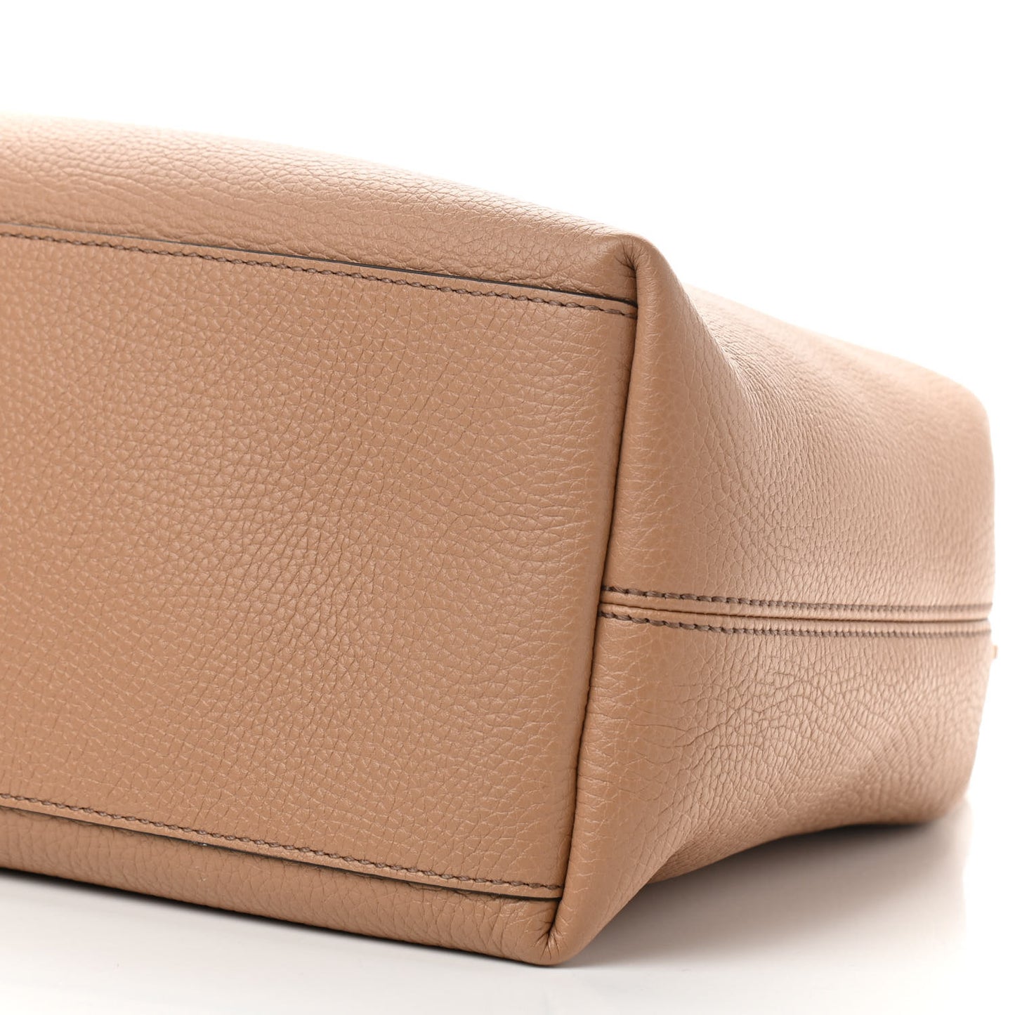 Pebbled Calfskin Medium Soho Chain Shoulder Bag Camelia