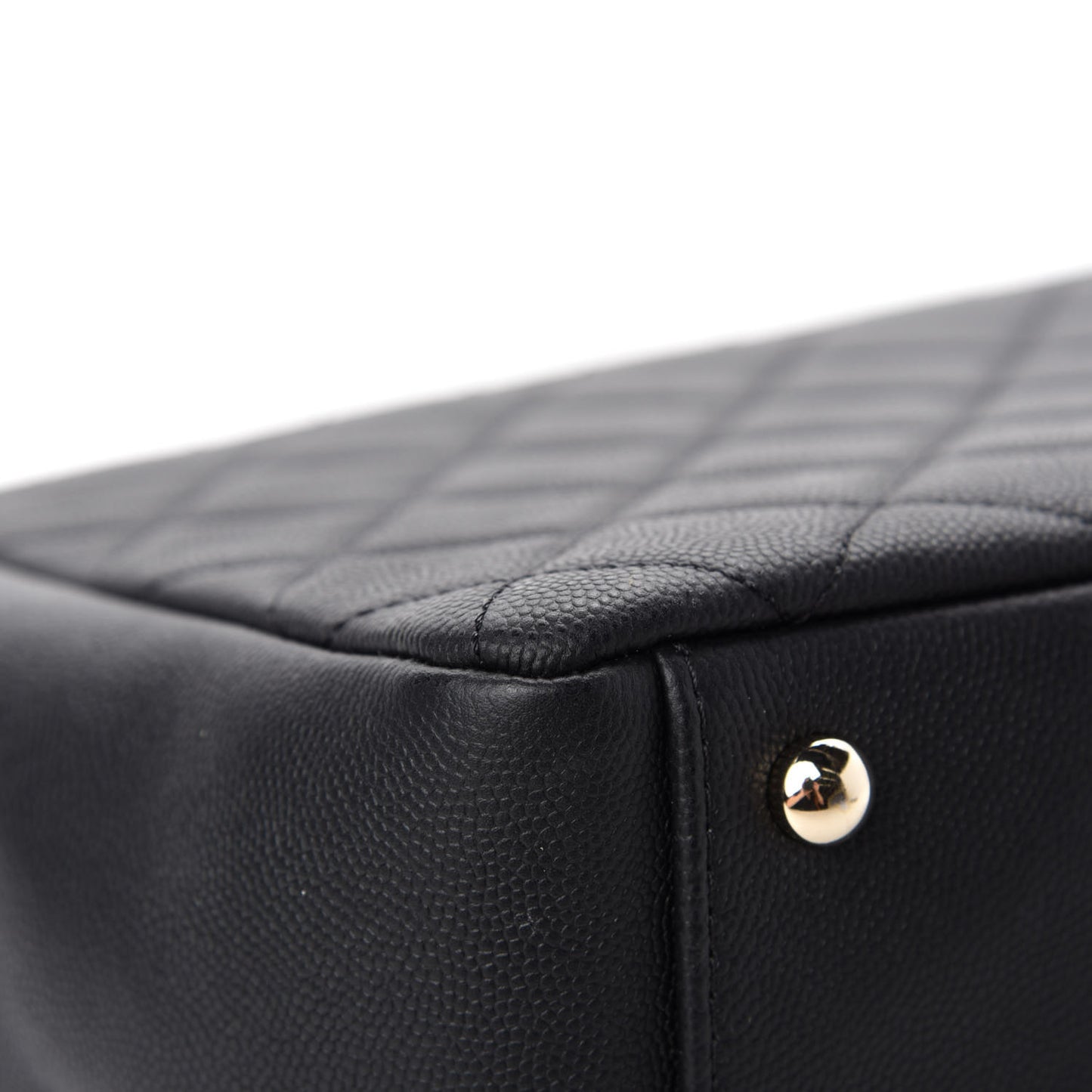 Caviar Quilted Large Business Affinity Flap Black