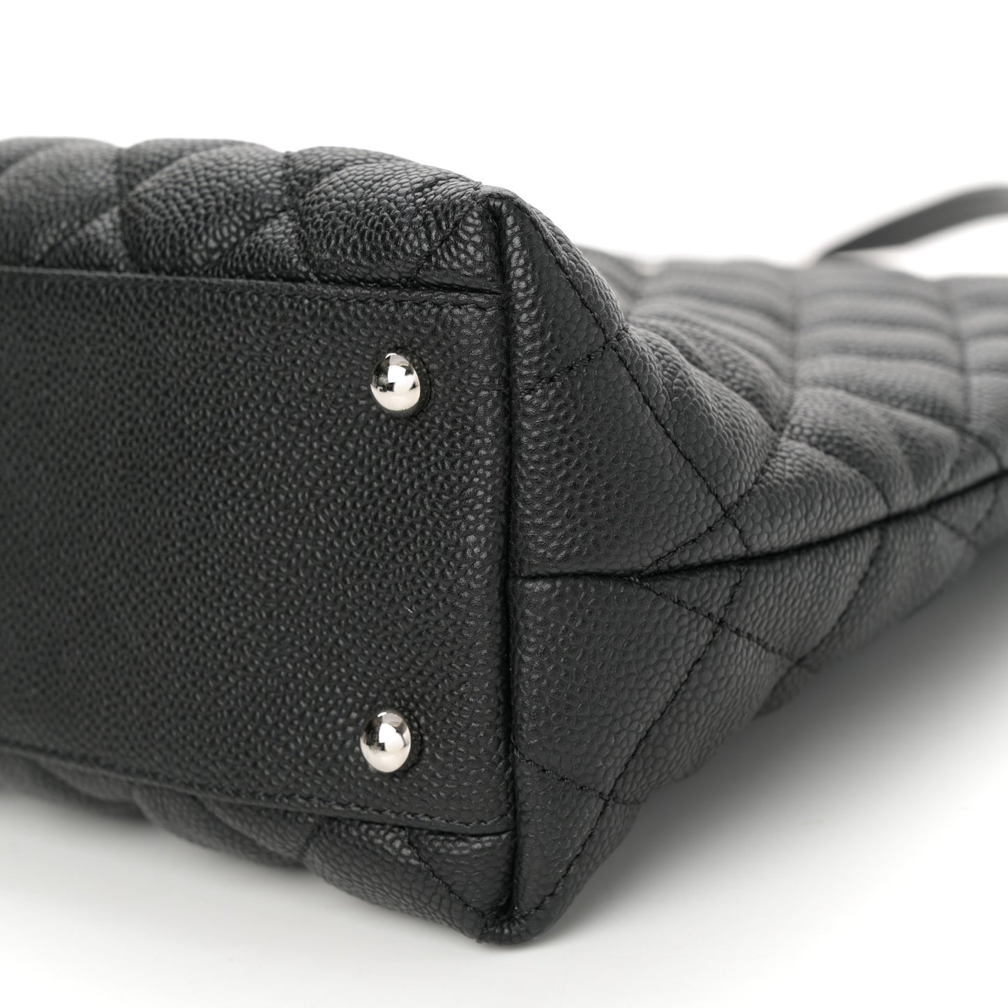 Caviar Quilted Easy Zip Tote Black