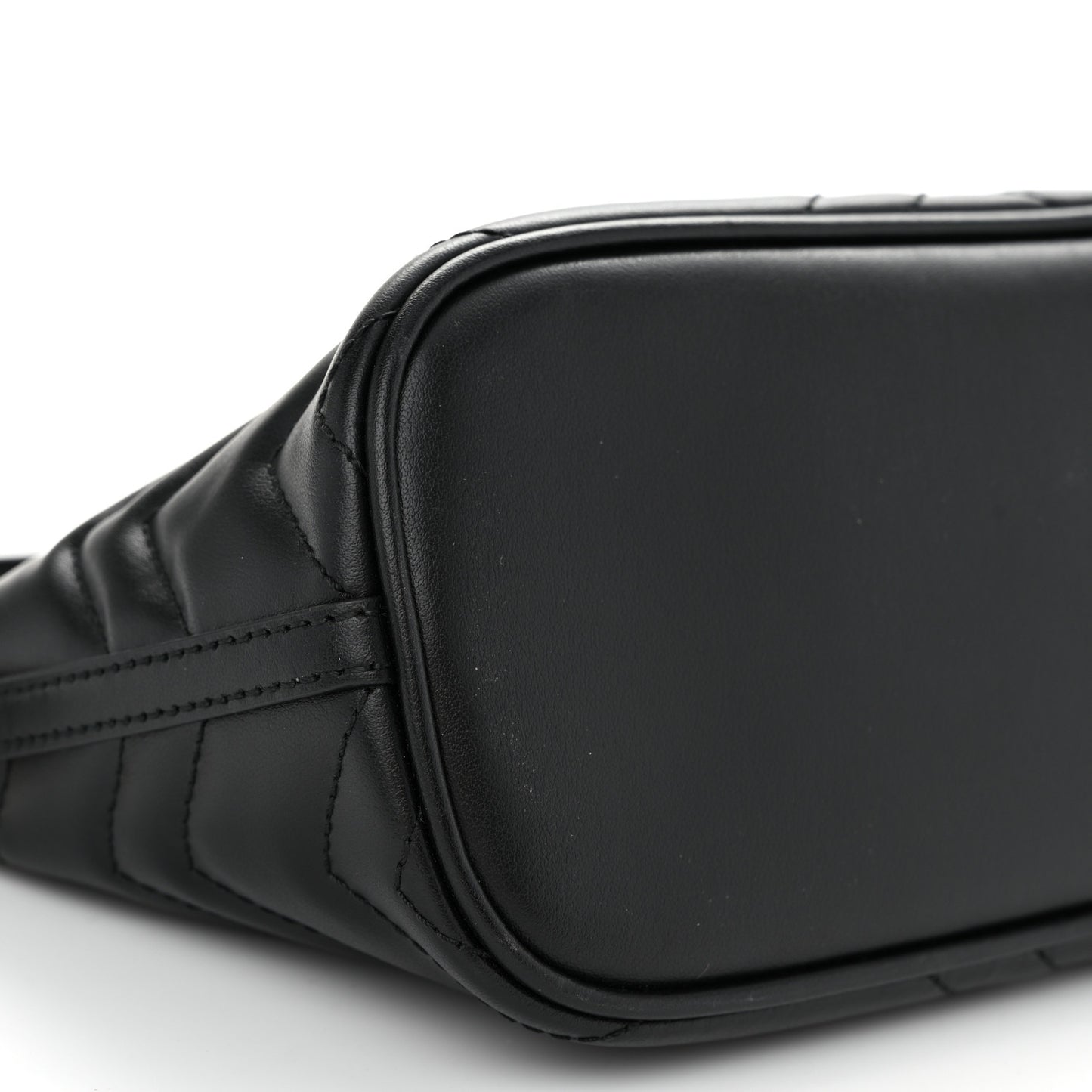 Calfskin Matelasse Chevron GG Marmont Sling Shoulder Bag Black