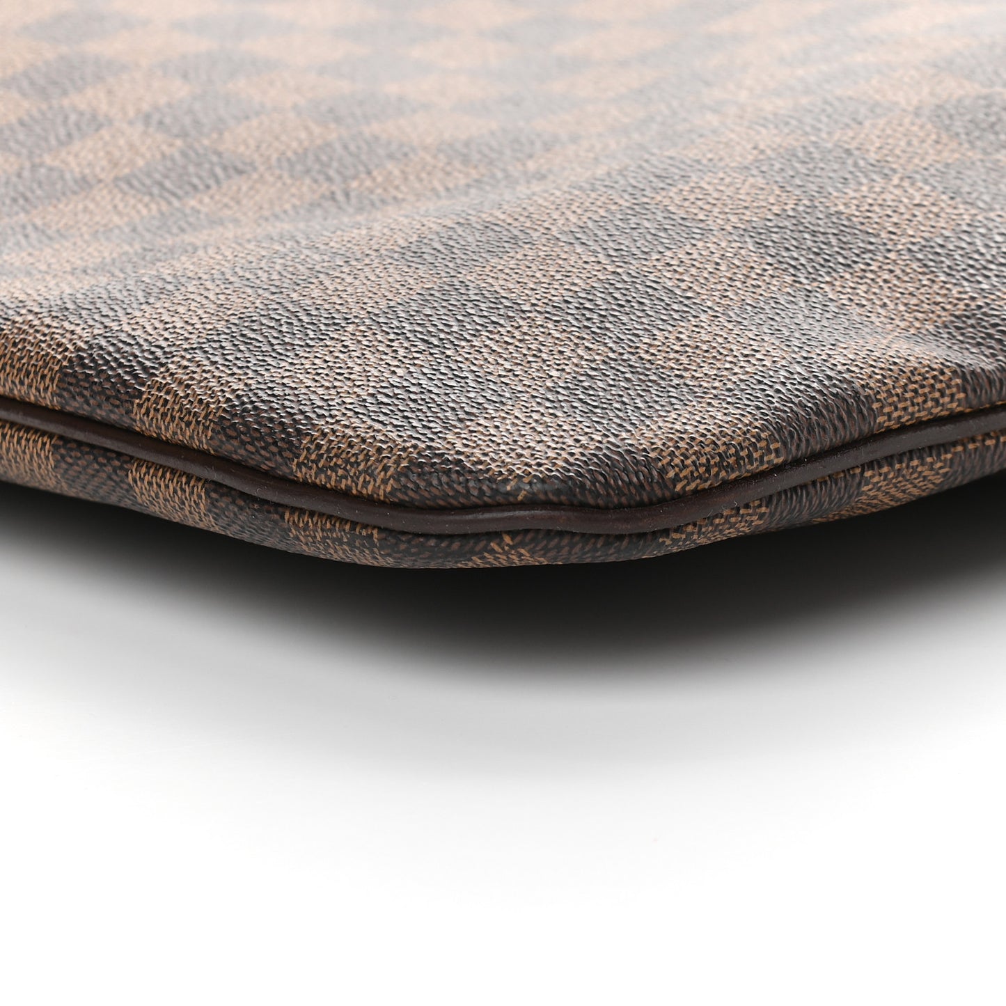 Damier Ebene Clifton