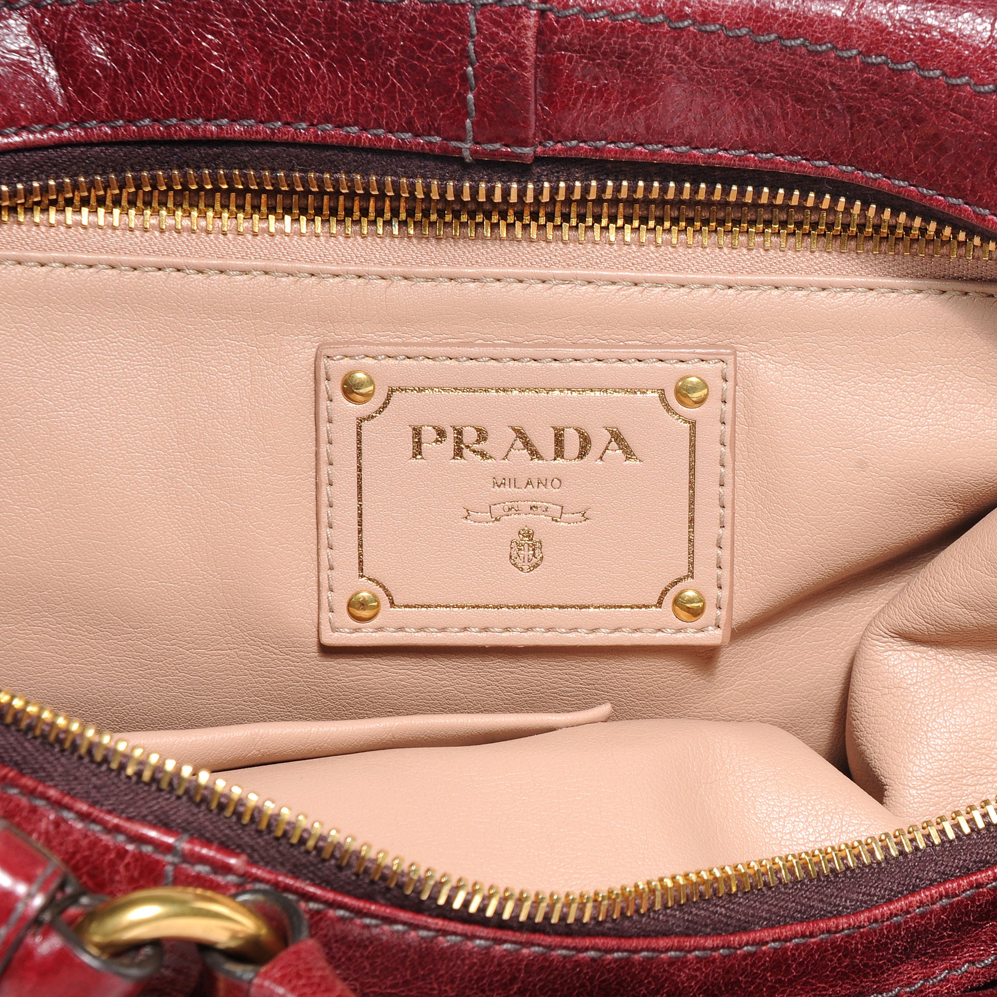 Prada Vitello Shine Hobo Amaranto 6 of 9