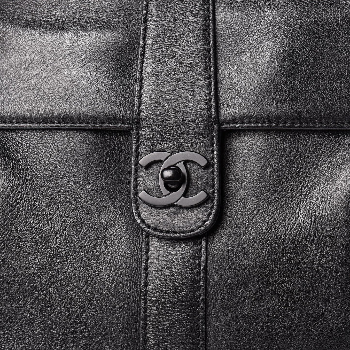 Calfskin Large Flap Tote Black