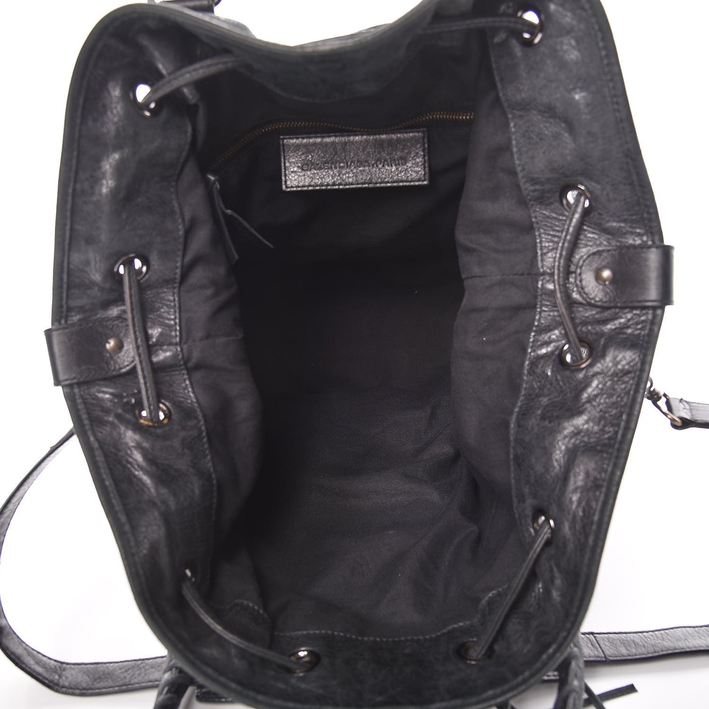 Agneau Classic Hardware Pompon Black