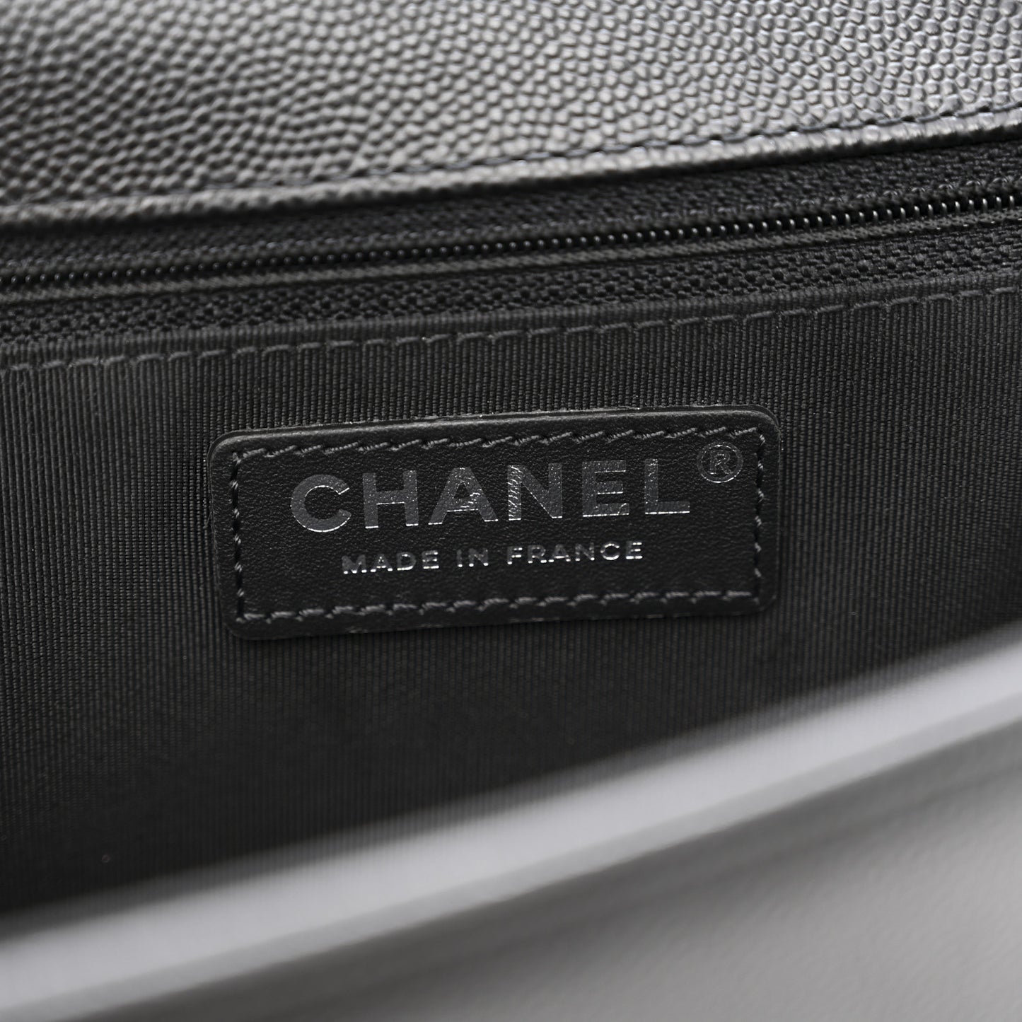 Caviar Quilted New Medium Boy Flap Black