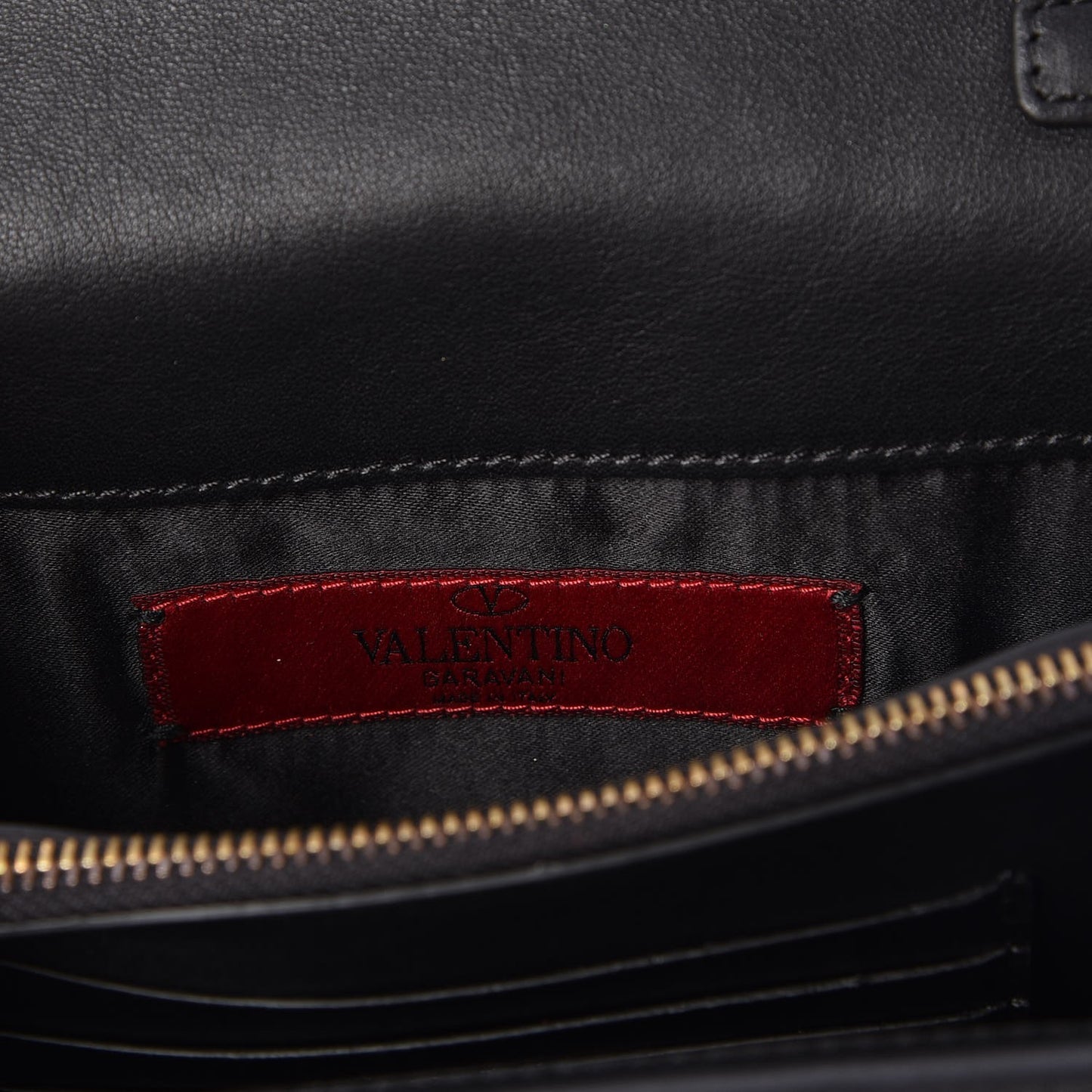Calfskin Rockstud Wallet on Chain Black