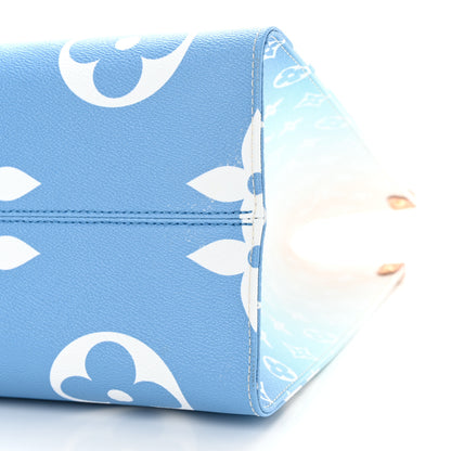 Louis Vuitton Monogram Giant By The Pool Onthego GM Blue 9 of 11