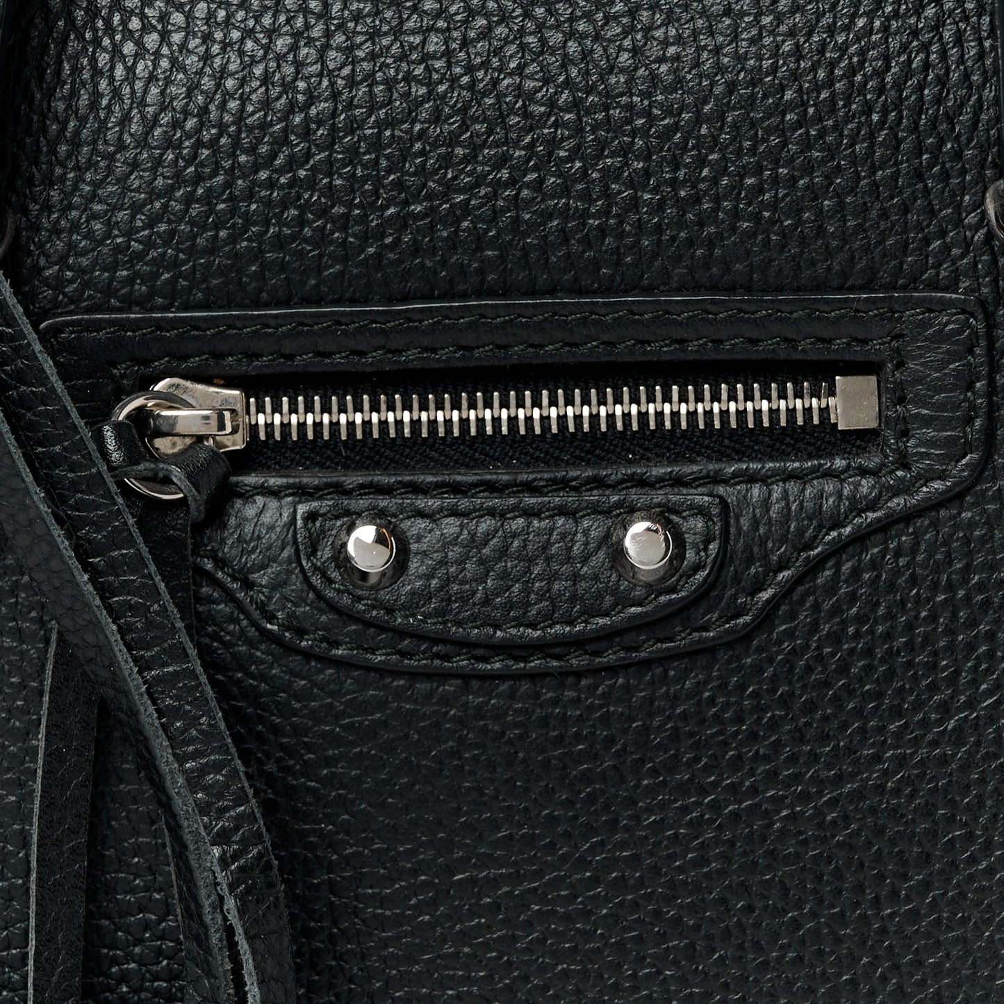 Grained Calfskin Papier Mini A4 Zip Around Tote Black