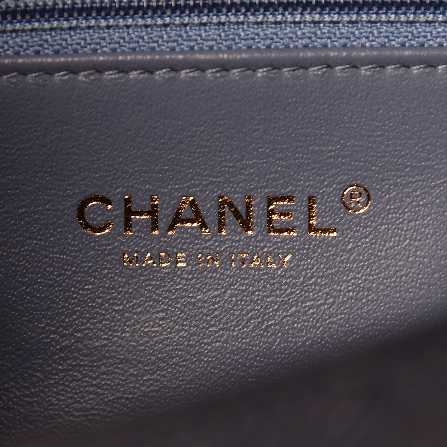 Caviar Quilted Medium CC Filigree Flap Navy Black