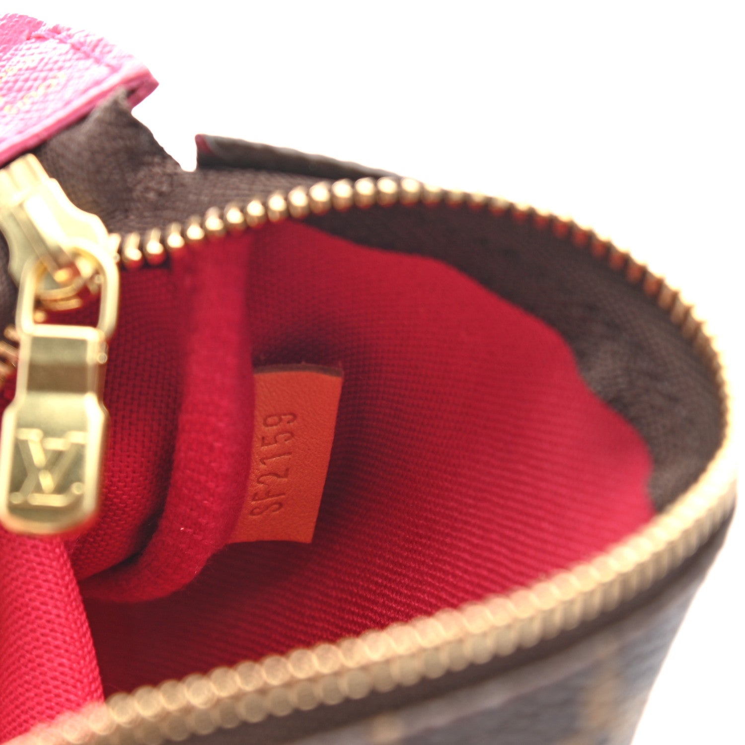 Louis Vuitton Monogram 2019 Christmas Animation Mini Courchevel Pochette Accessories Fuchsia 7 of 9