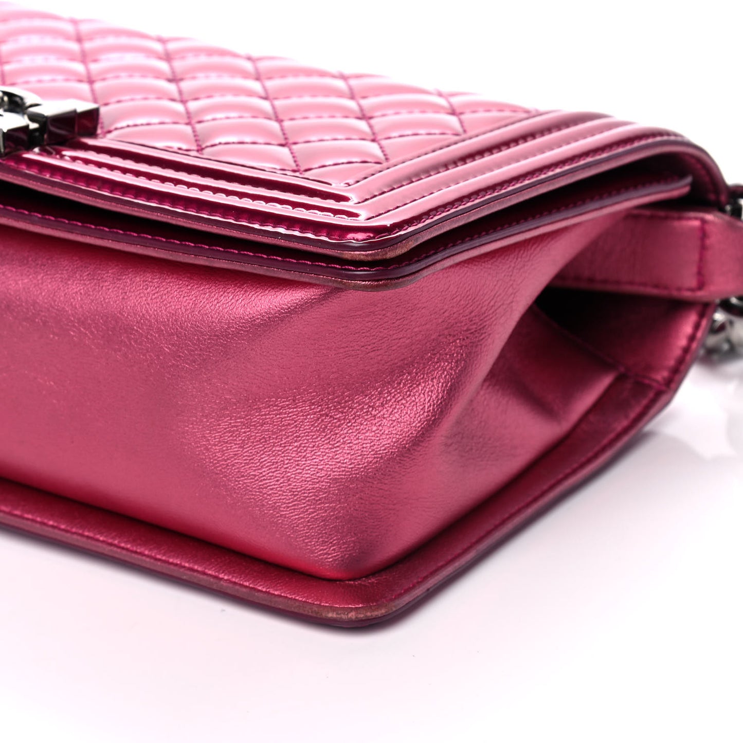 Metallic Patent Calfskin Quilted Medium Boy Flap Pink